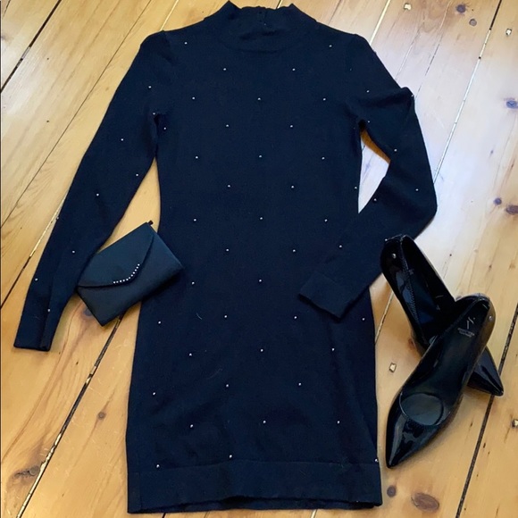 Forever 21 Dresses & Skirts - Forever 21 long sleeve, beaded dress.